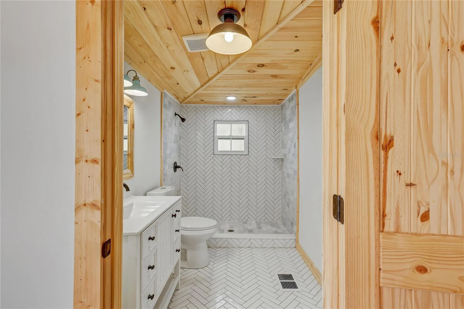 126 W NORTH ST, photo 25