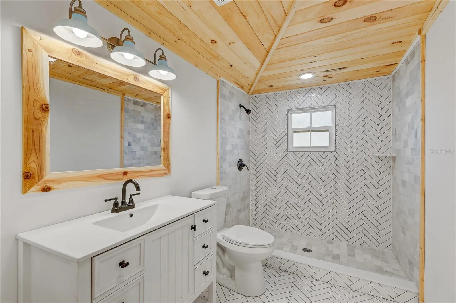 126 W NORTH ST, photo 26