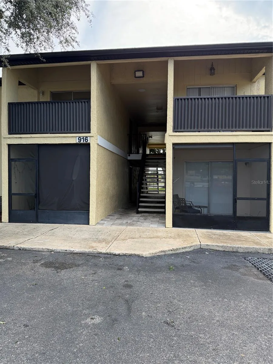 916 LAKE DESTINY RD #H, photo 1