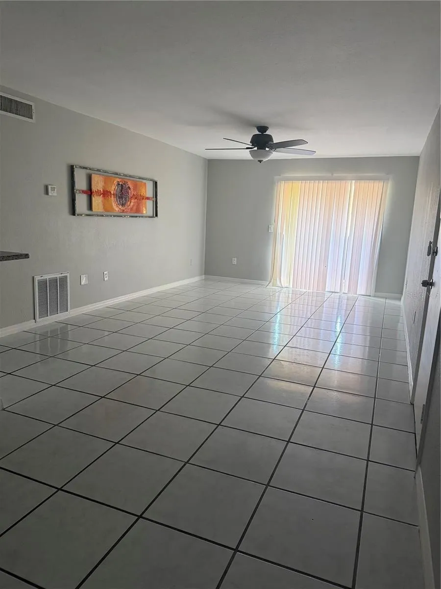 916 LAKE DESTINY RD #H, photo 3