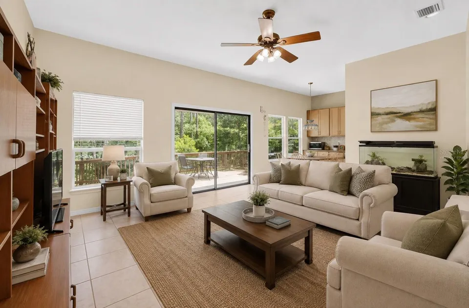 325 NW 80TH BLVD, photo 5