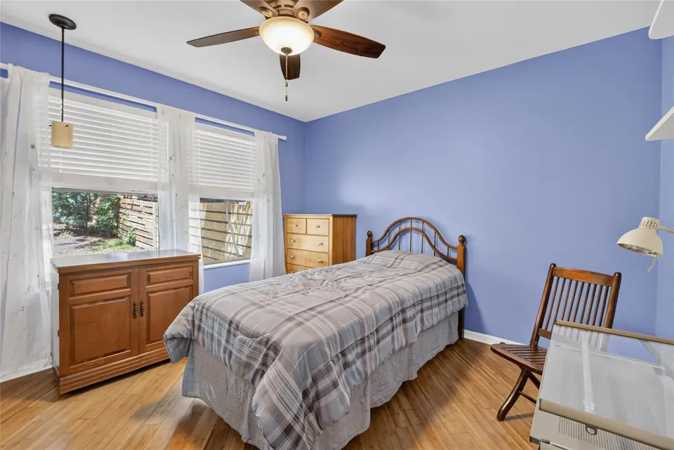325 NW 80TH BLVD, photo 19