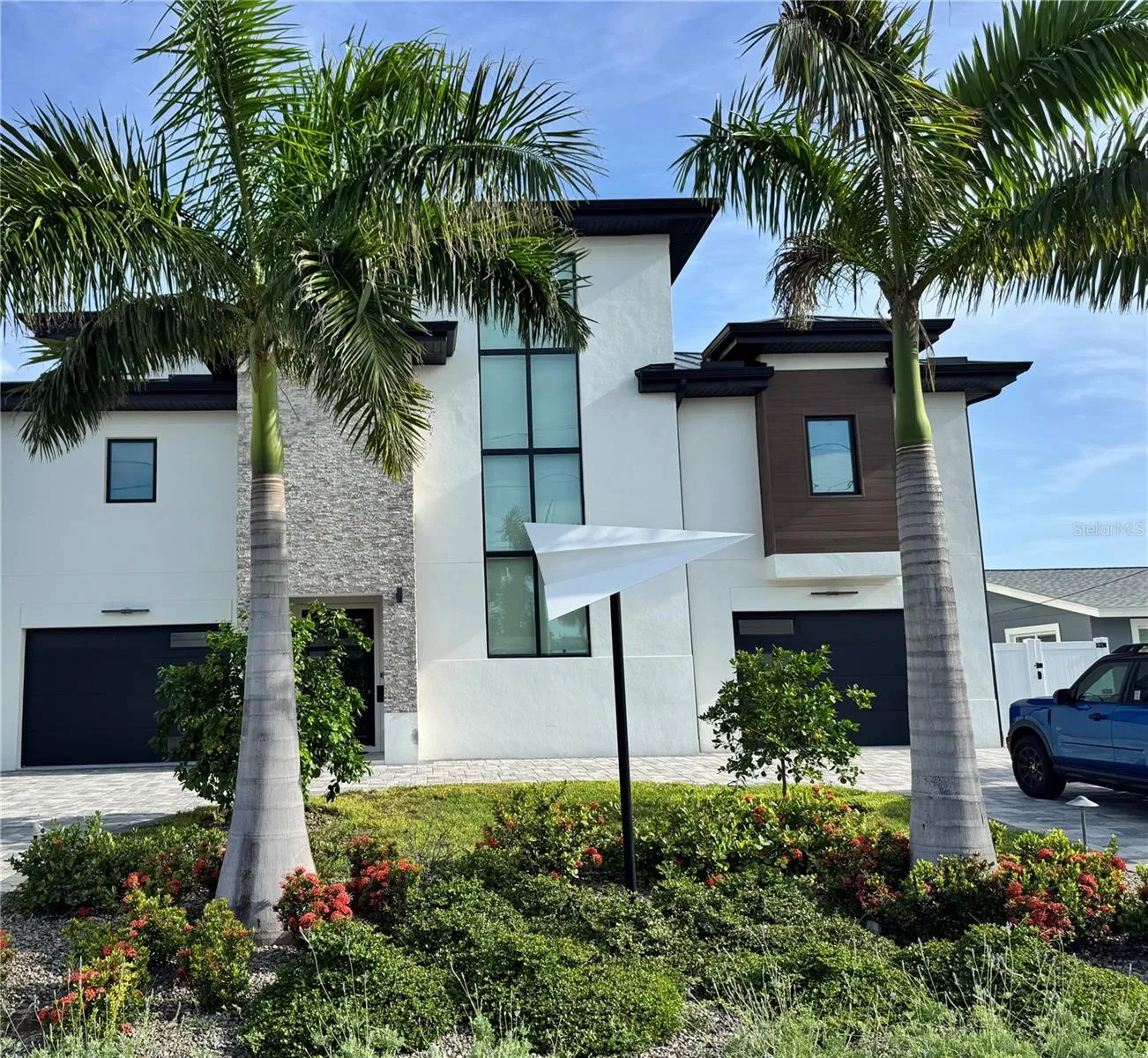 7973 CAUSEWAY BLVD N, photo 2
