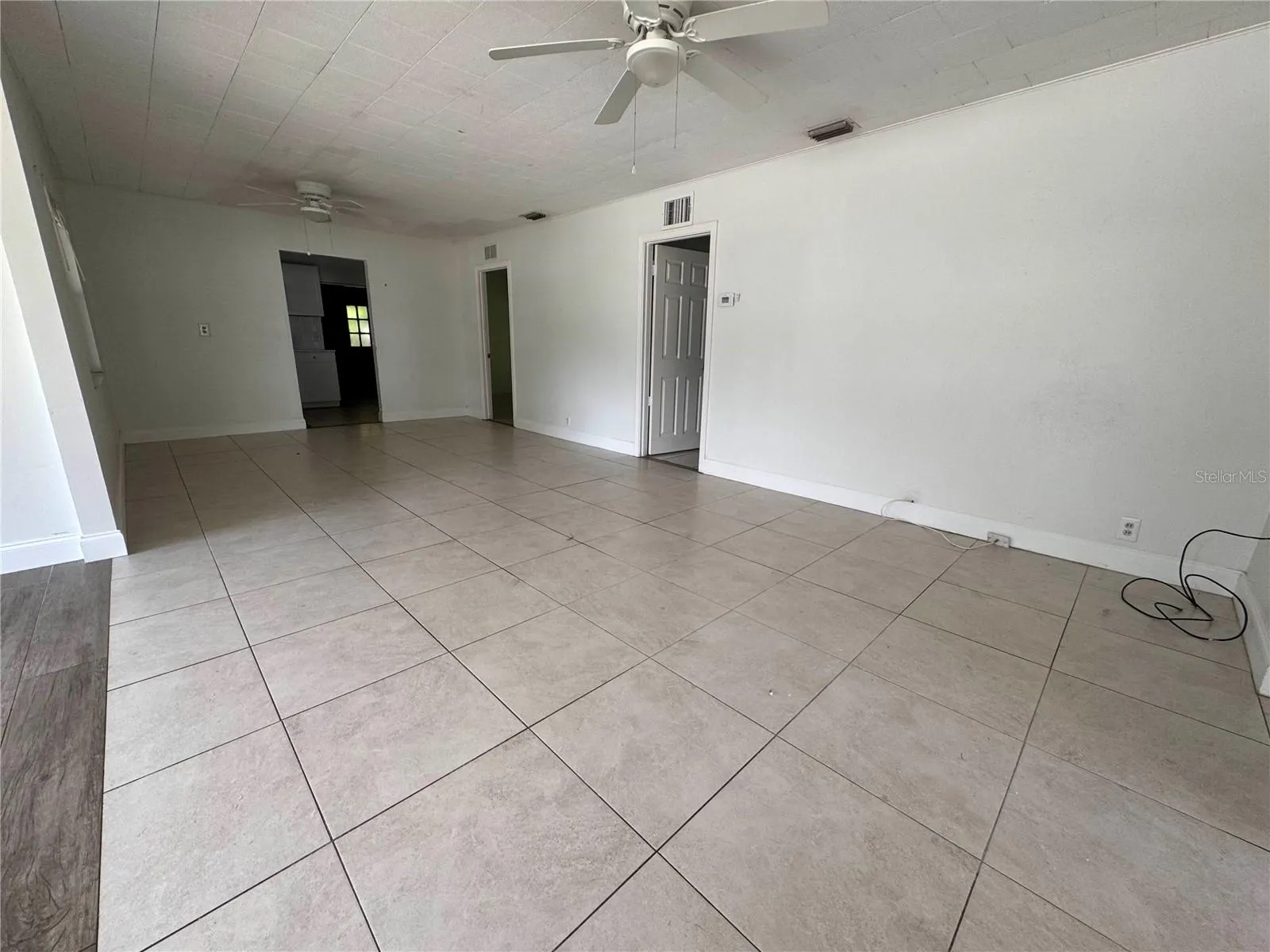 325 CHESNEY BLVD, photo 8