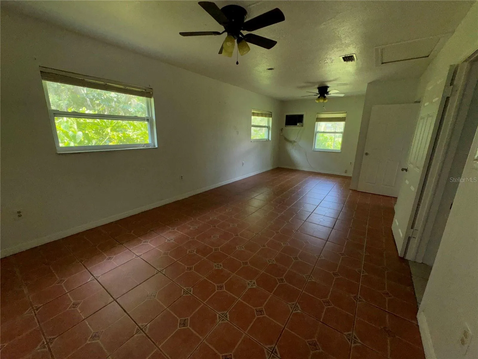 325 CHESNEY BLVD, photo 13