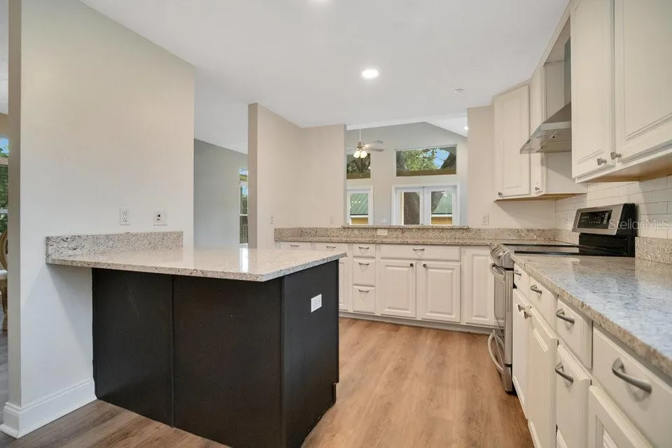 2516 E CHURCH ST, photo 8