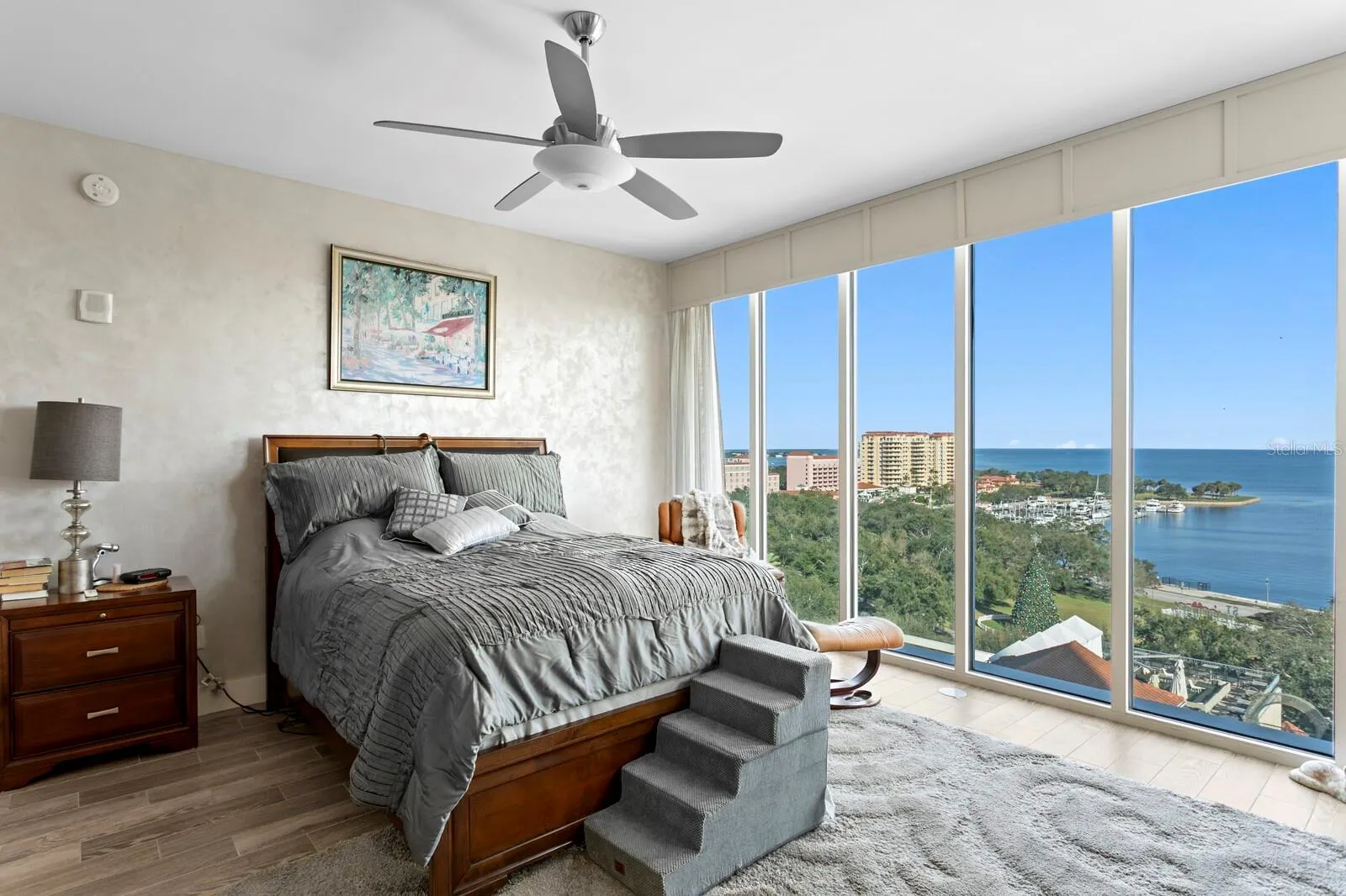 176 4TH AVE NE #1002, photo 4