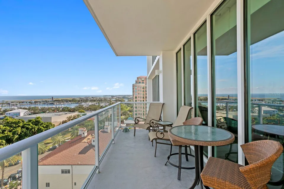 176 4TH AVE NE #1002, photo 19