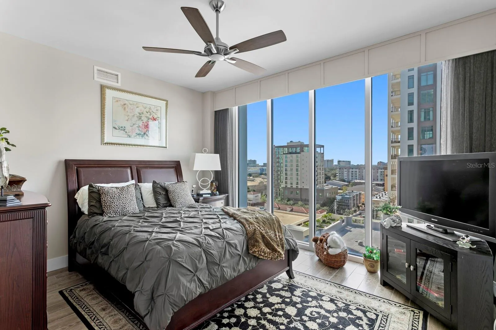 176 4TH AVE NE #1002, photo 30