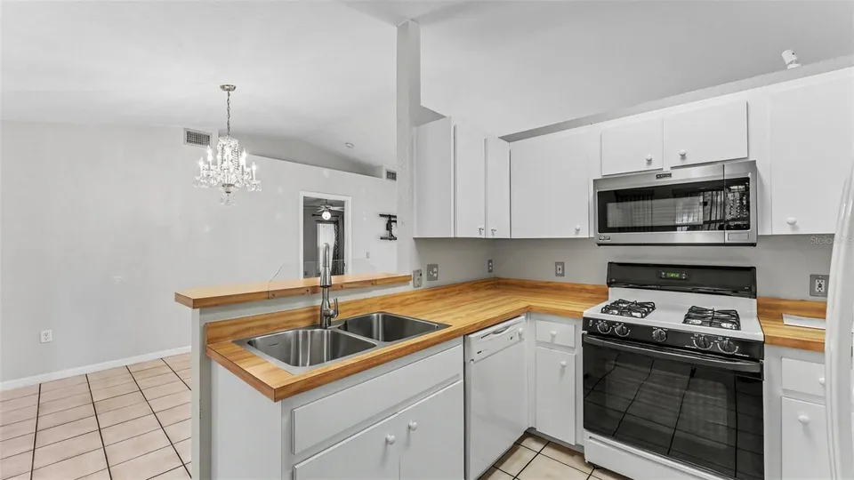 5835 DAUGHTERY DOWNS LOOP, photo 11