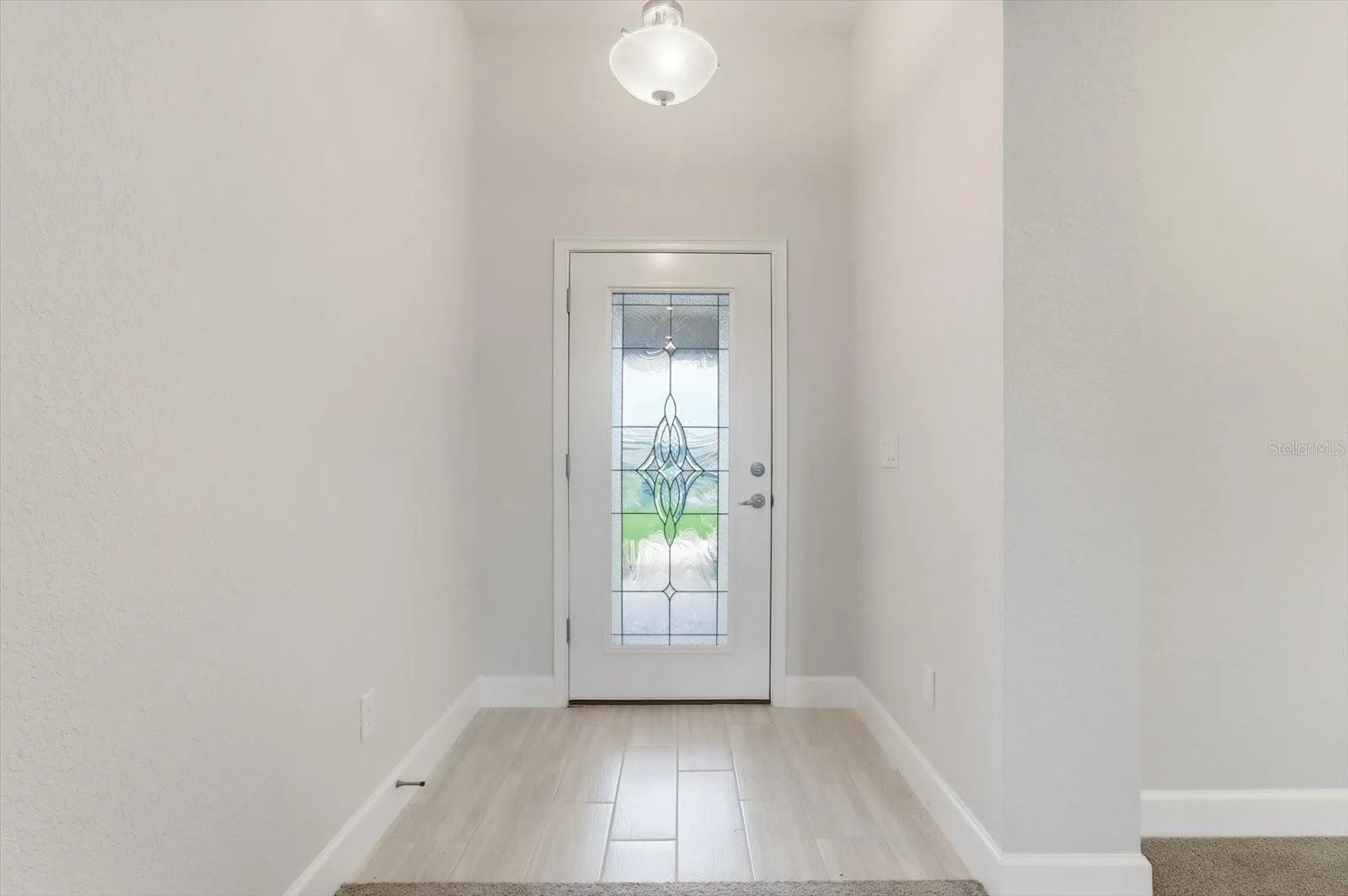 336 W REXFORD DR, photo 2
