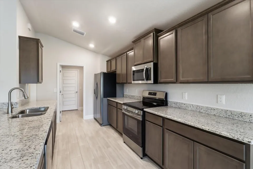 336 W REXFORD DR, photo 10
