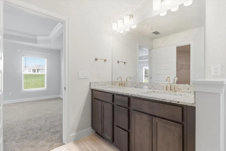336 W REXFORD DR, photo 28