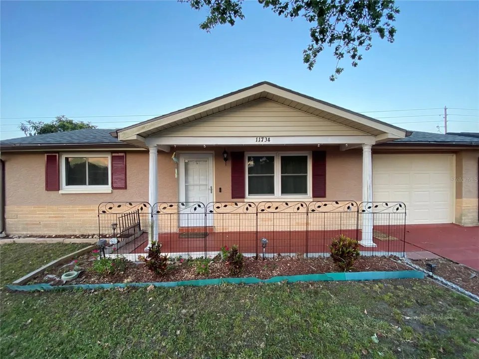11734 PAIGE DR, photo 2