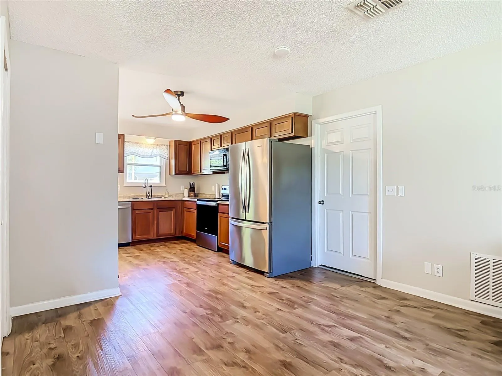 97 S COURTLAND BLVD, photo 15