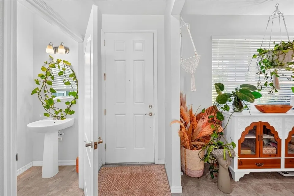 11156 HANLON TERRACE ALY, photo 10