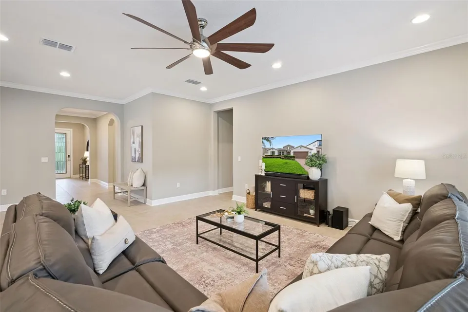14145 CREEKBED CIR, photo 9