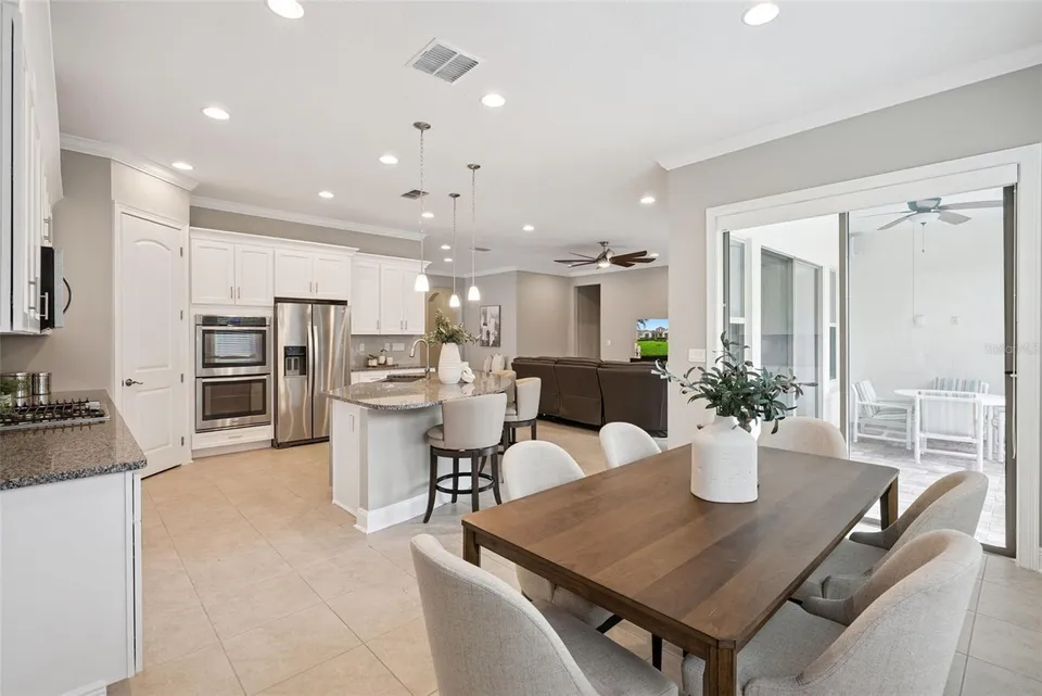 14145 CREEKBED CIR, photo 17