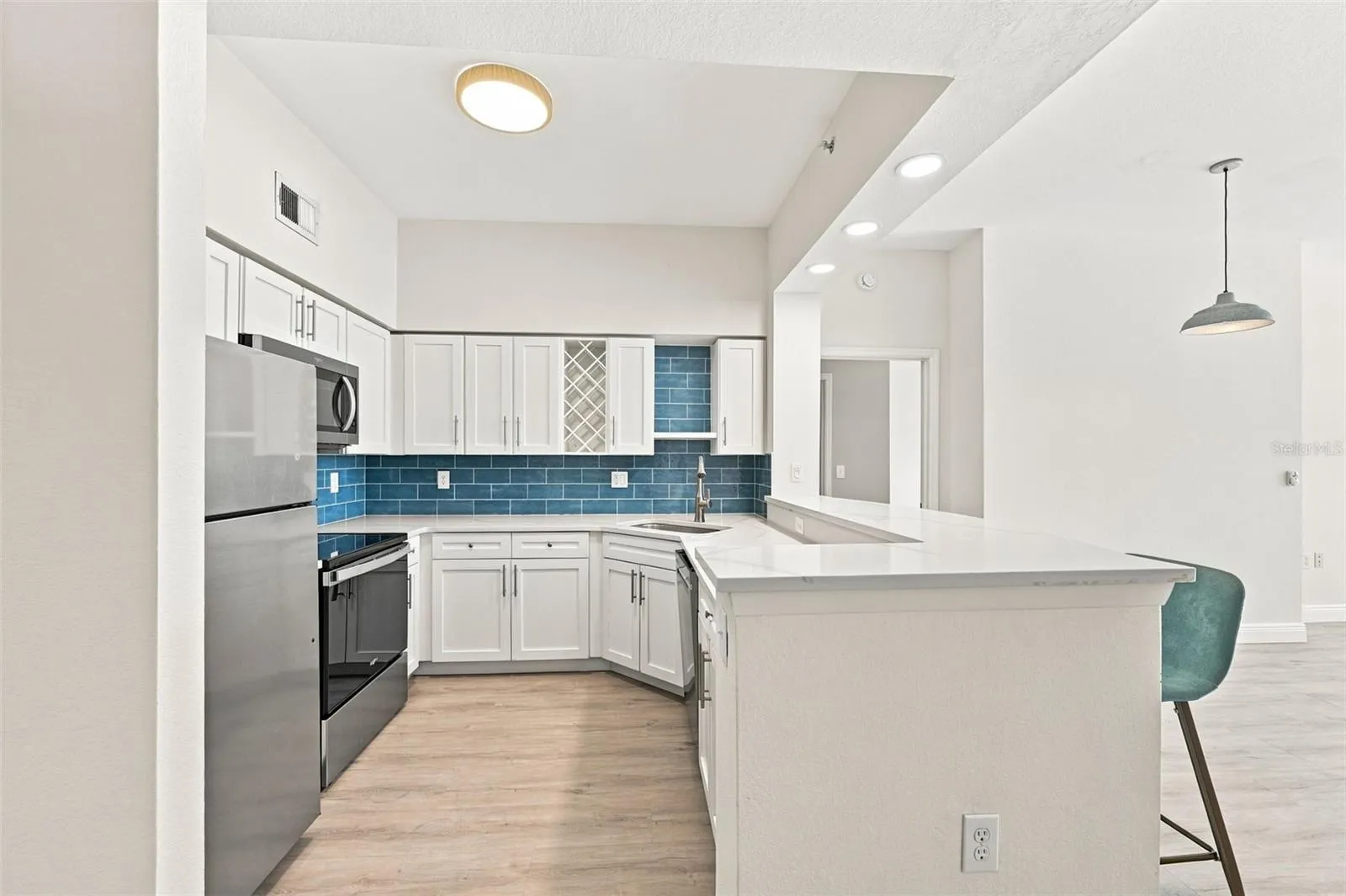 200 4TH AVE S #228, photo 10
