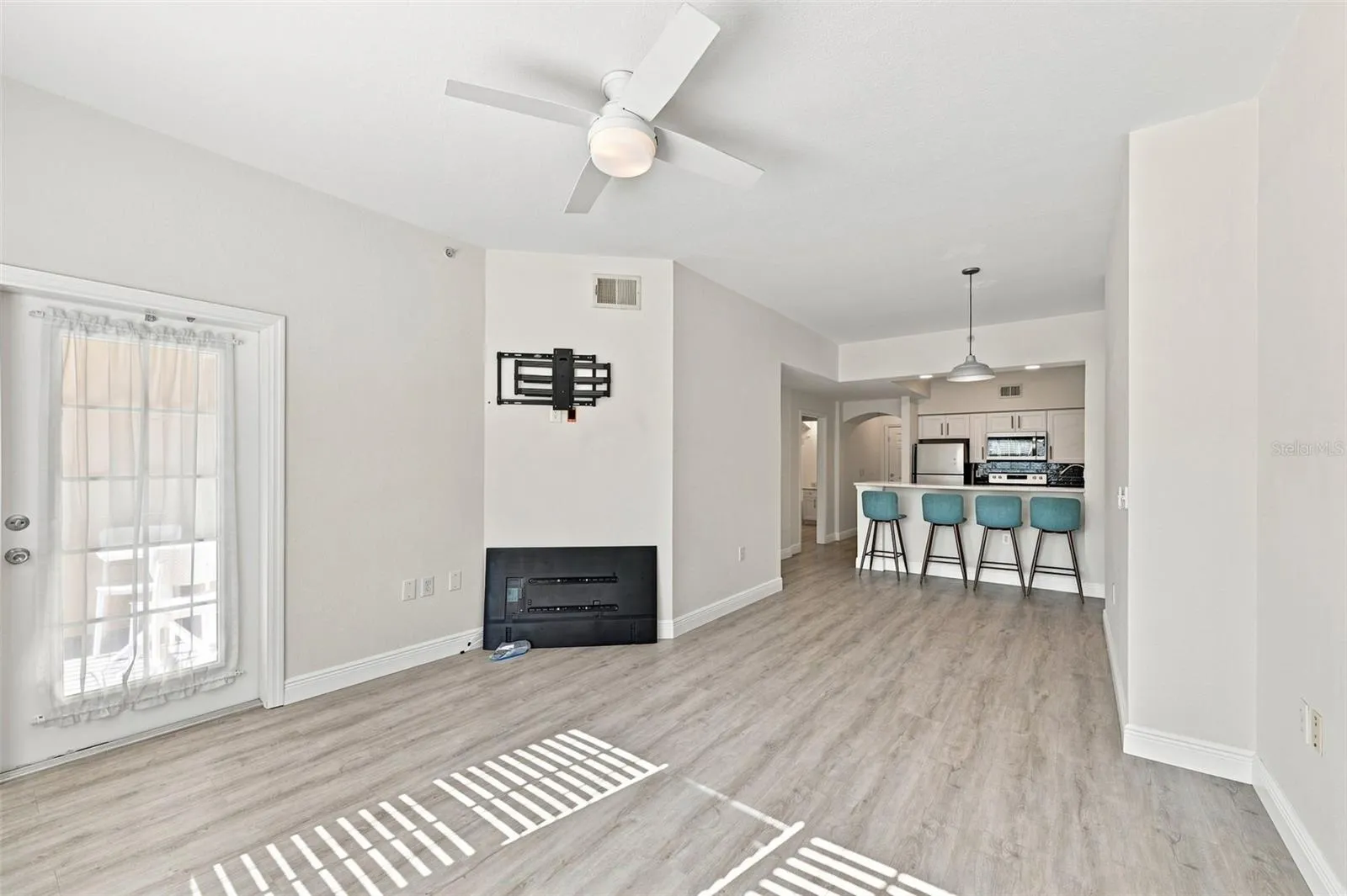 200 4TH AVE S #228, photo 11