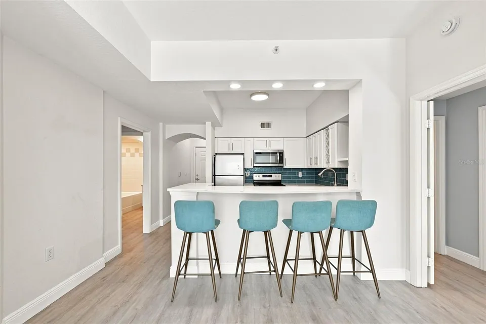 200 4TH AVE S #228, photo 14