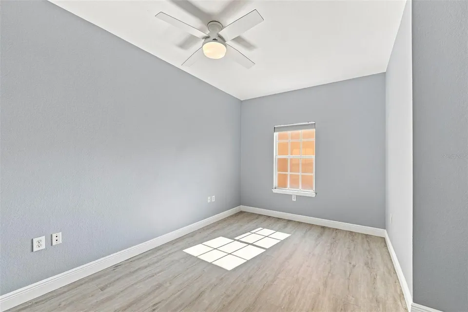 200 4TH AVE S #228, photo 25