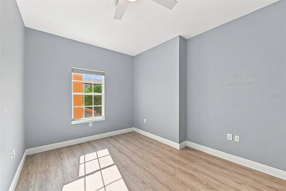 200 4TH AVE S #228, photo 26
