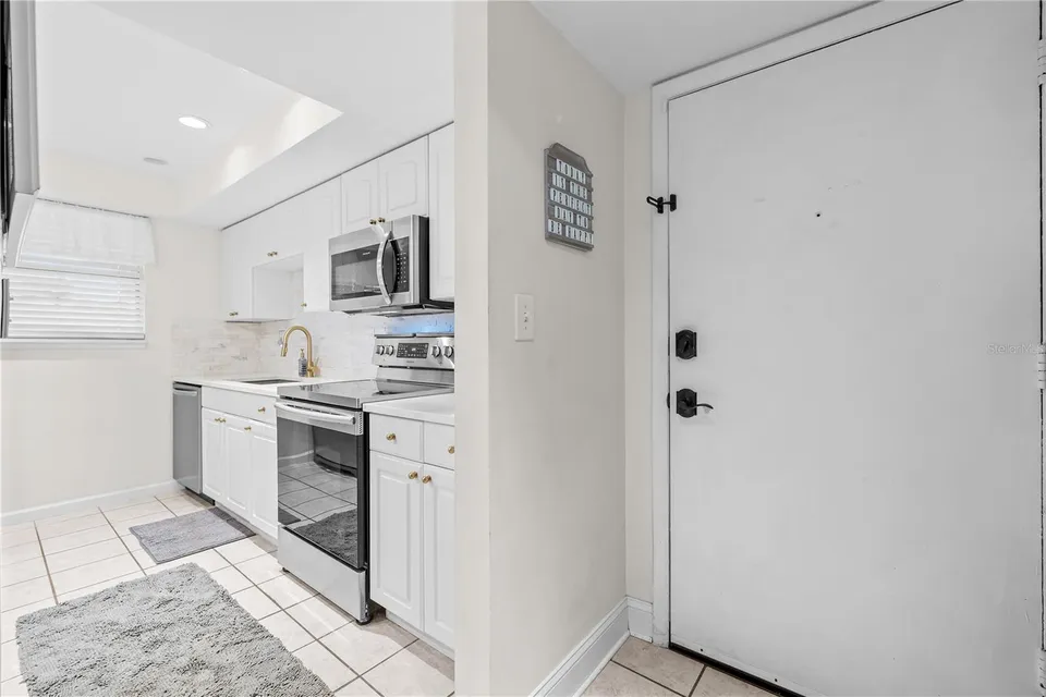 782 VILLAGE LAKE TER N #103, photo 14