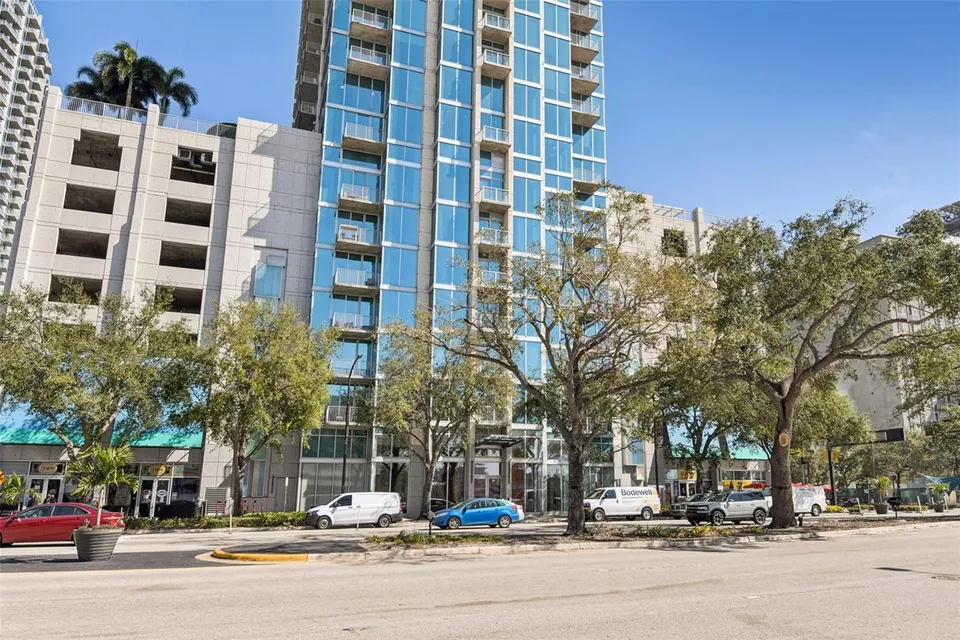 777 N ASHLEY DR #1612, photo 1