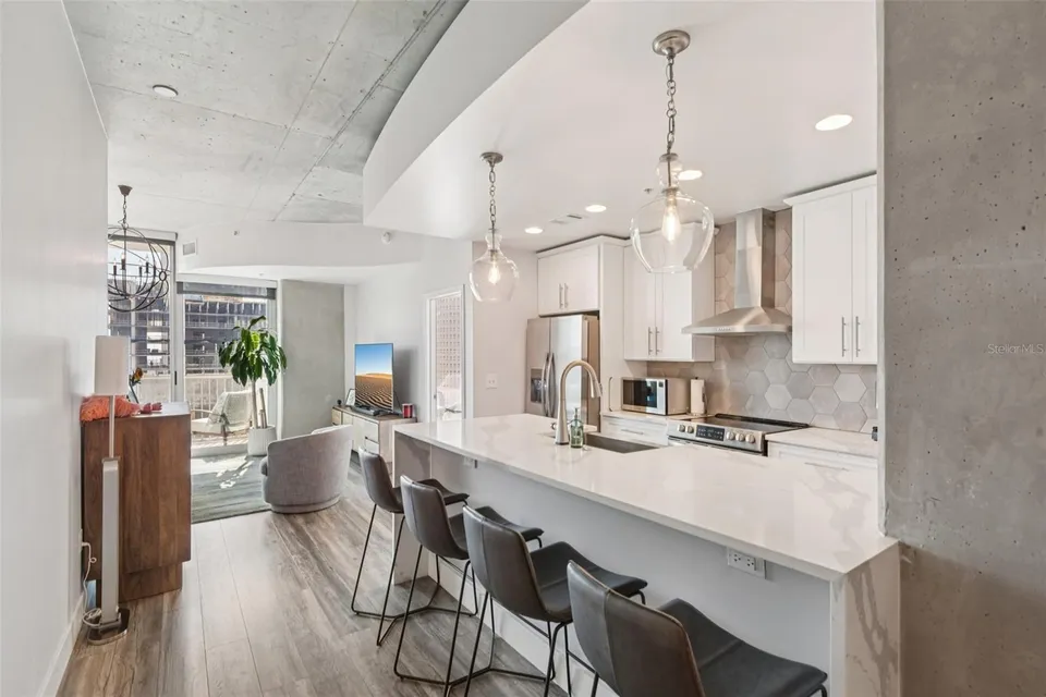 777 N ASHLEY DR #1612, photo 10