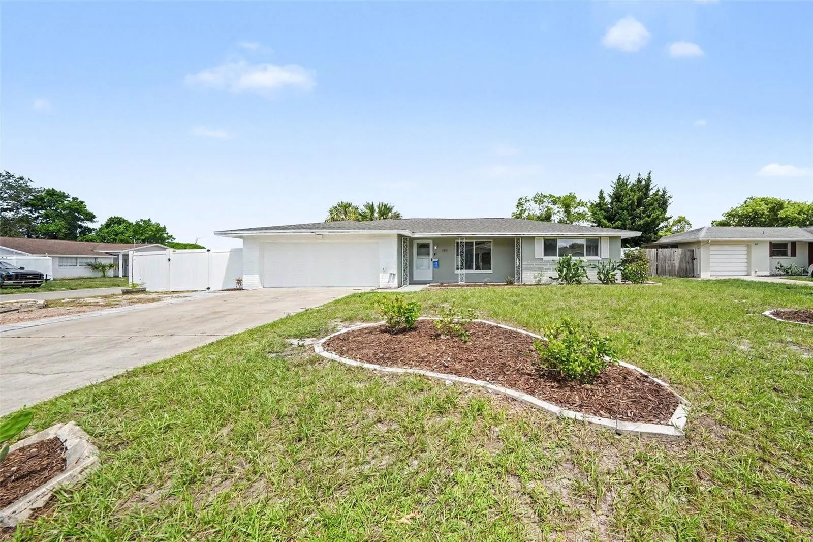 7815 MONARDA DR, photo 2