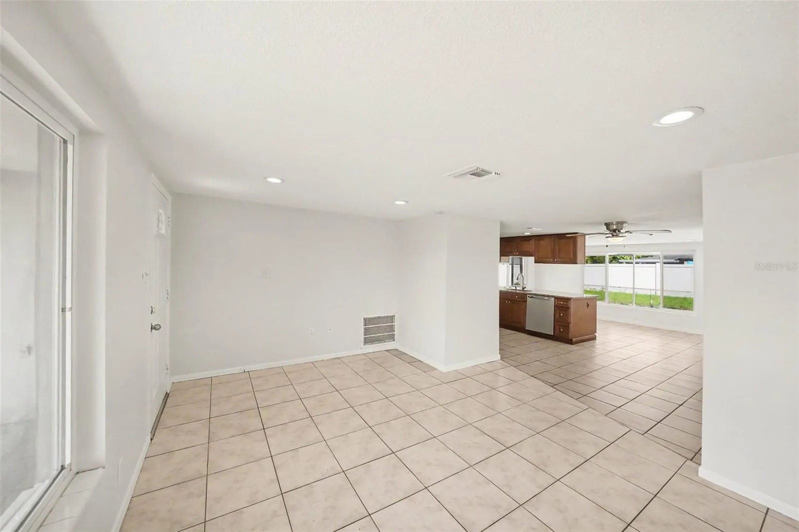 7815 MONARDA DR, photo 9