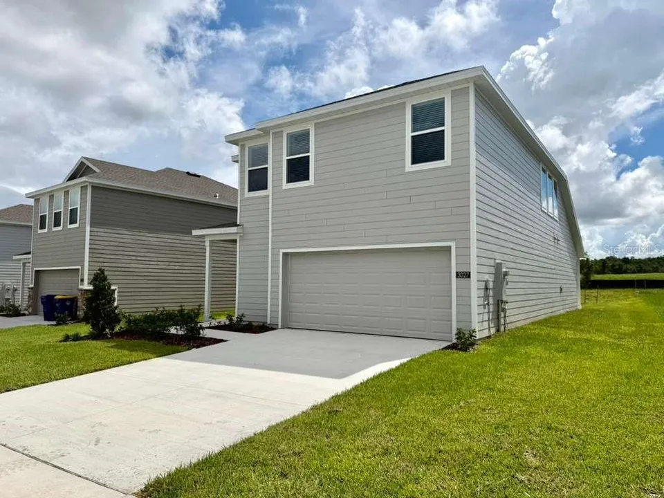 3027 GRANITE RIDGE AVE, photo 3