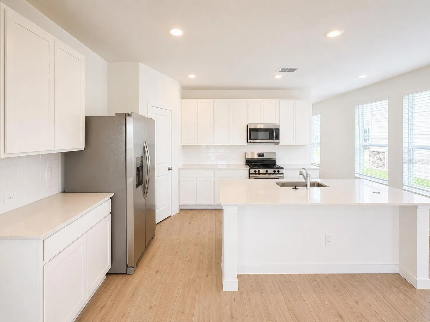 3027 GRANITE RIDGE AVE, photo 8