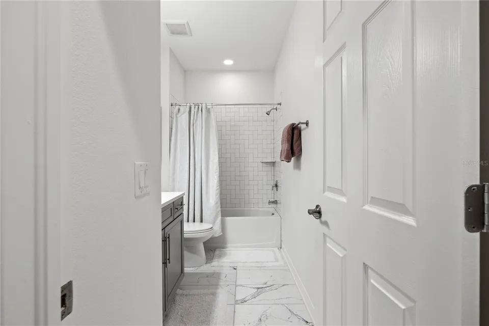 9208 FOX SPARROW RD, photo 33