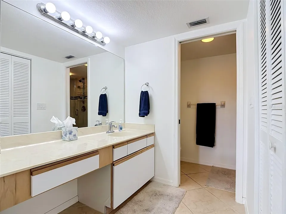 5925 TRAILWINDS DR #925, photo 21