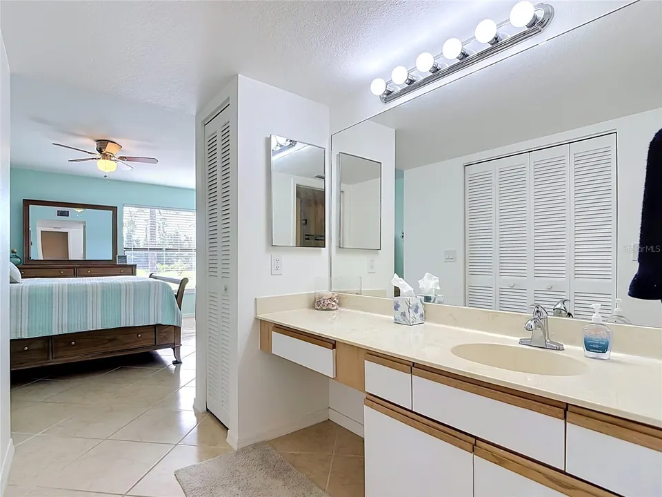 5925 TRAILWINDS DR #925, photo 23