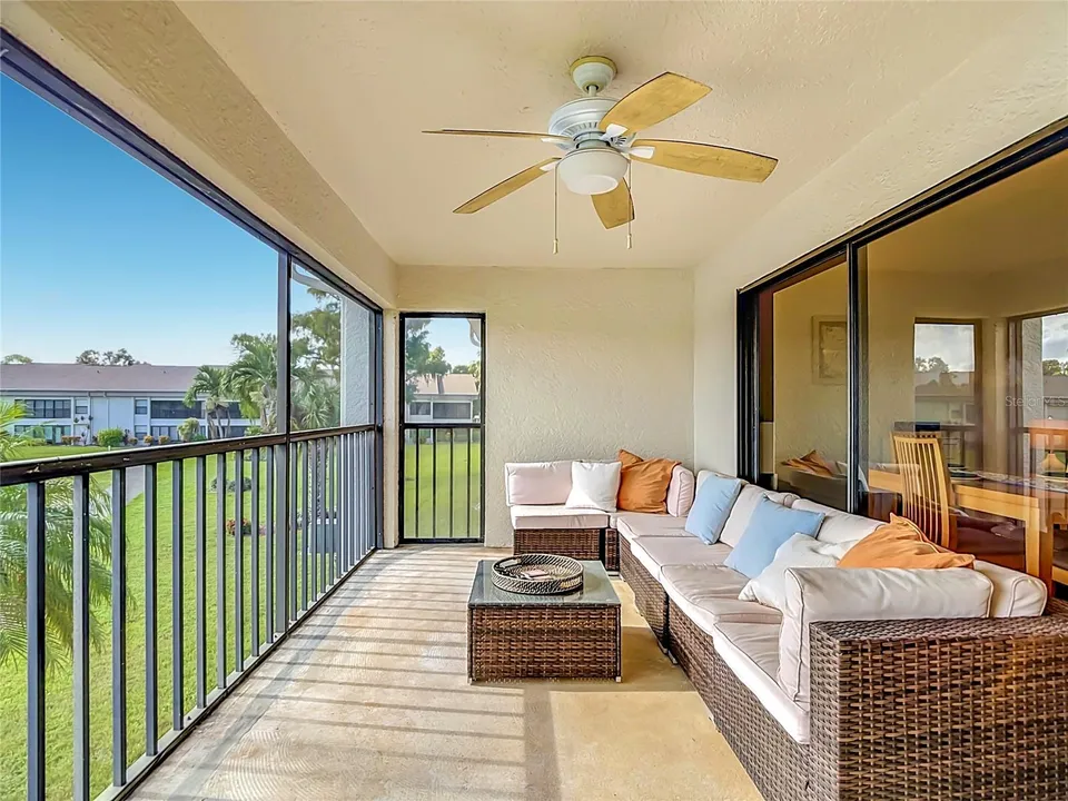 5925 TRAILWINDS DR #925, photo 32