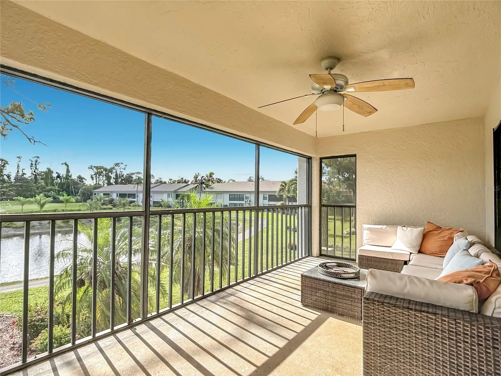 5925 TRAILWINDS DR #925, photo 34