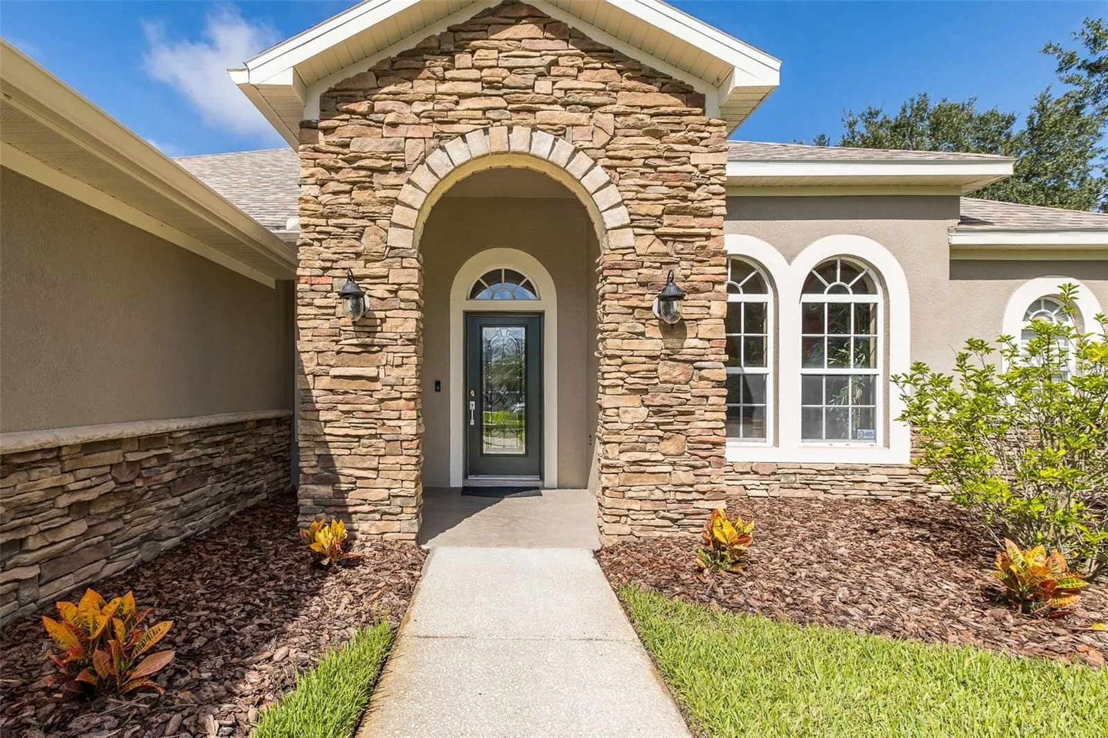 15220 OCTAVIA LN, photo 3