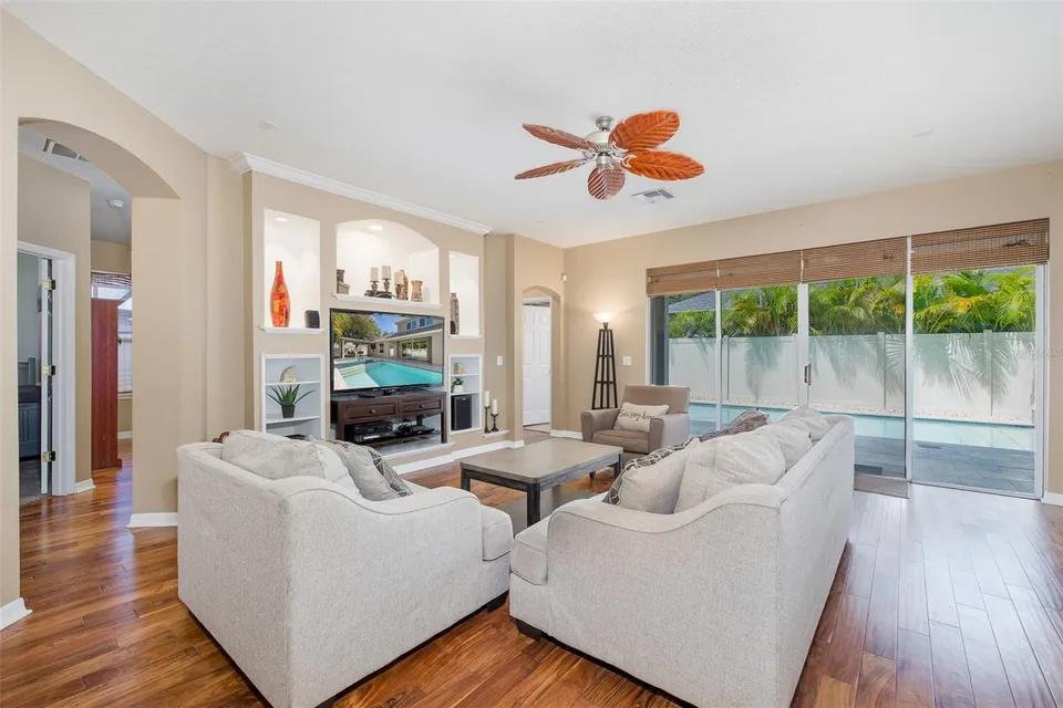 15220 OCTAVIA LN, photo 13