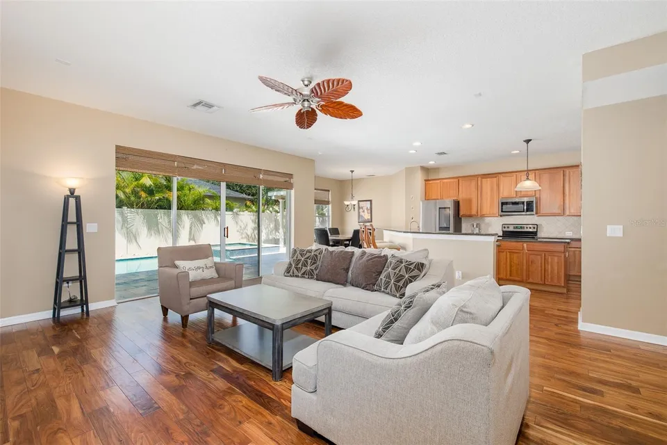 15220 OCTAVIA LN, photo 14