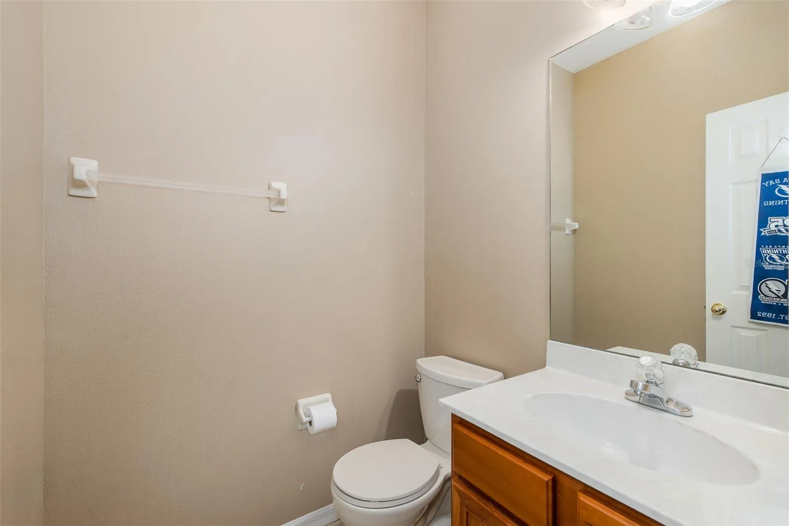 15220 OCTAVIA LN, photo 22