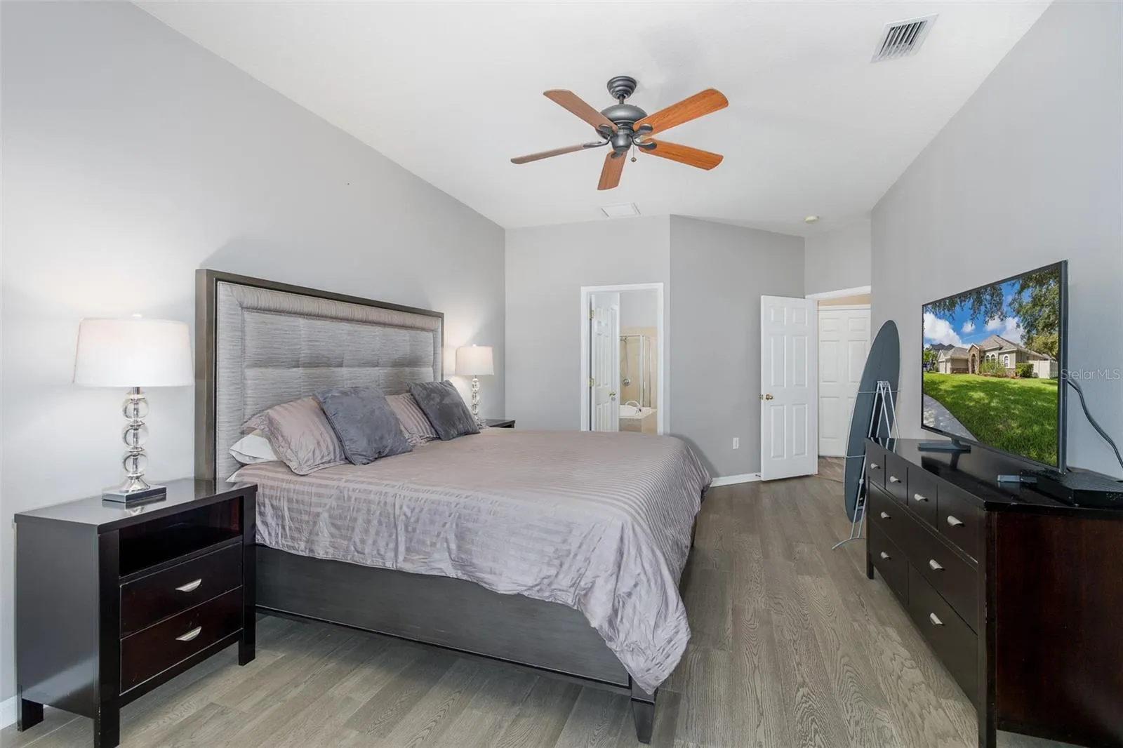 15220 OCTAVIA LN, photo 24