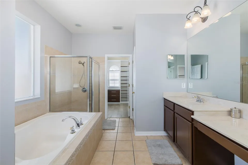 15220 OCTAVIA LN, photo 26