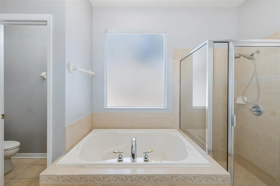 15220 OCTAVIA LN, photo 28