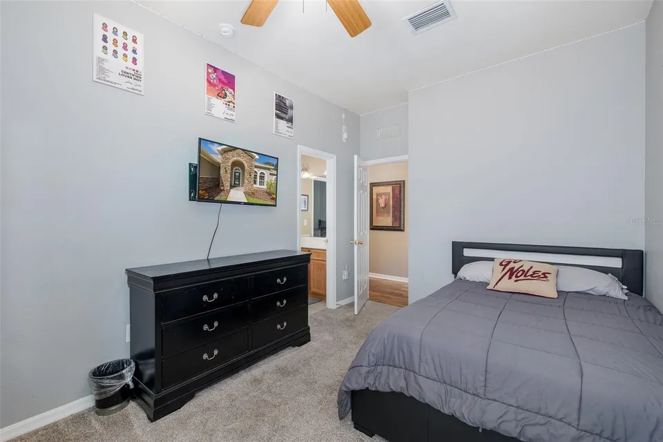 15220 OCTAVIA LN, photo 32