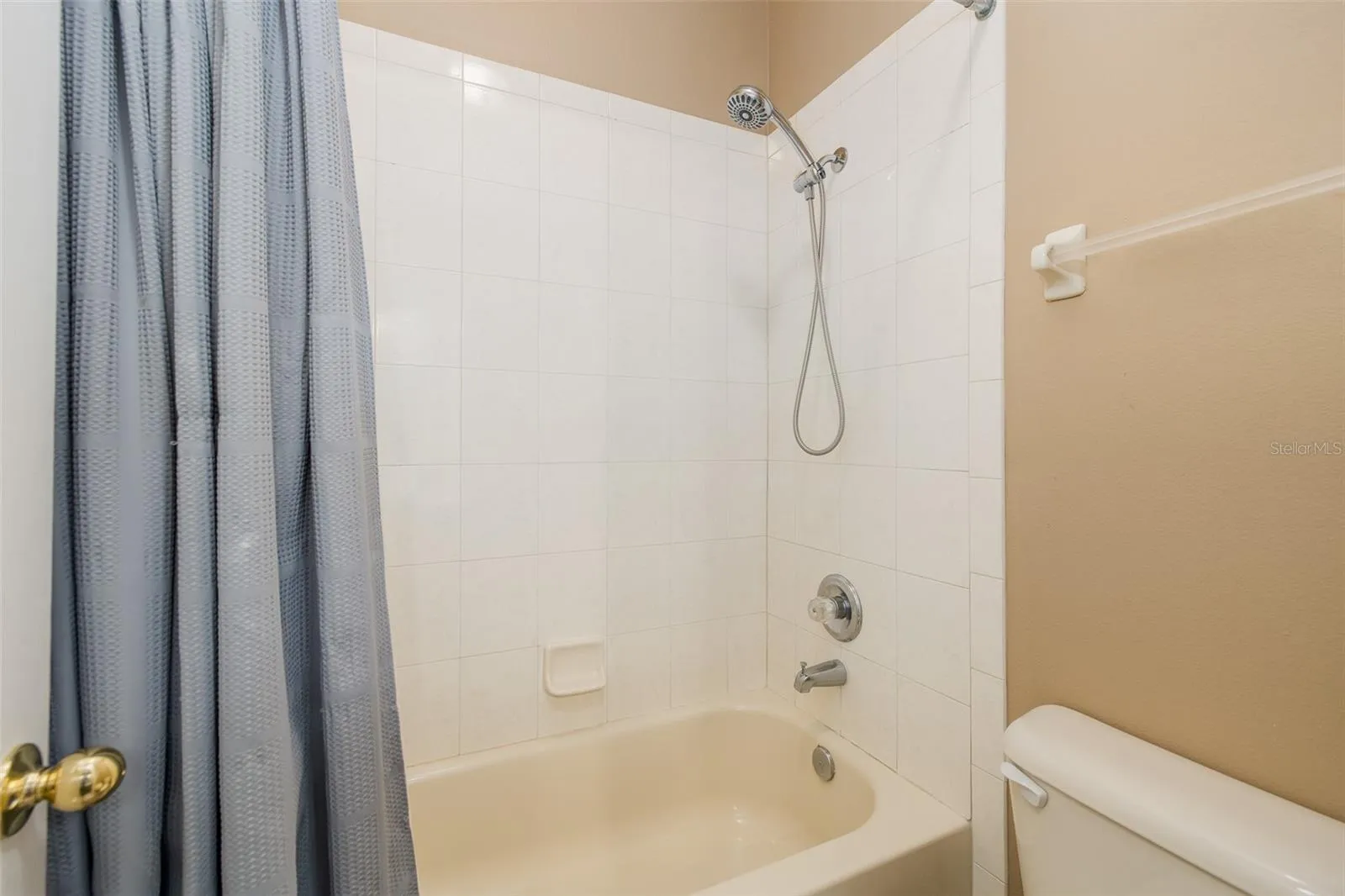 15220 OCTAVIA LN, photo 34
