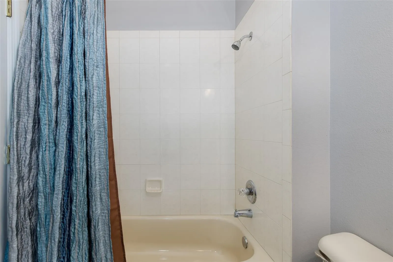 15220 OCTAVIA LN, photo 37