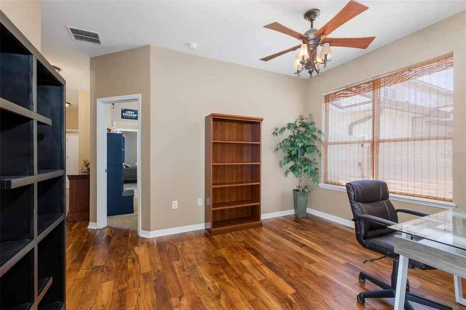 15220 OCTAVIA LN, photo 41